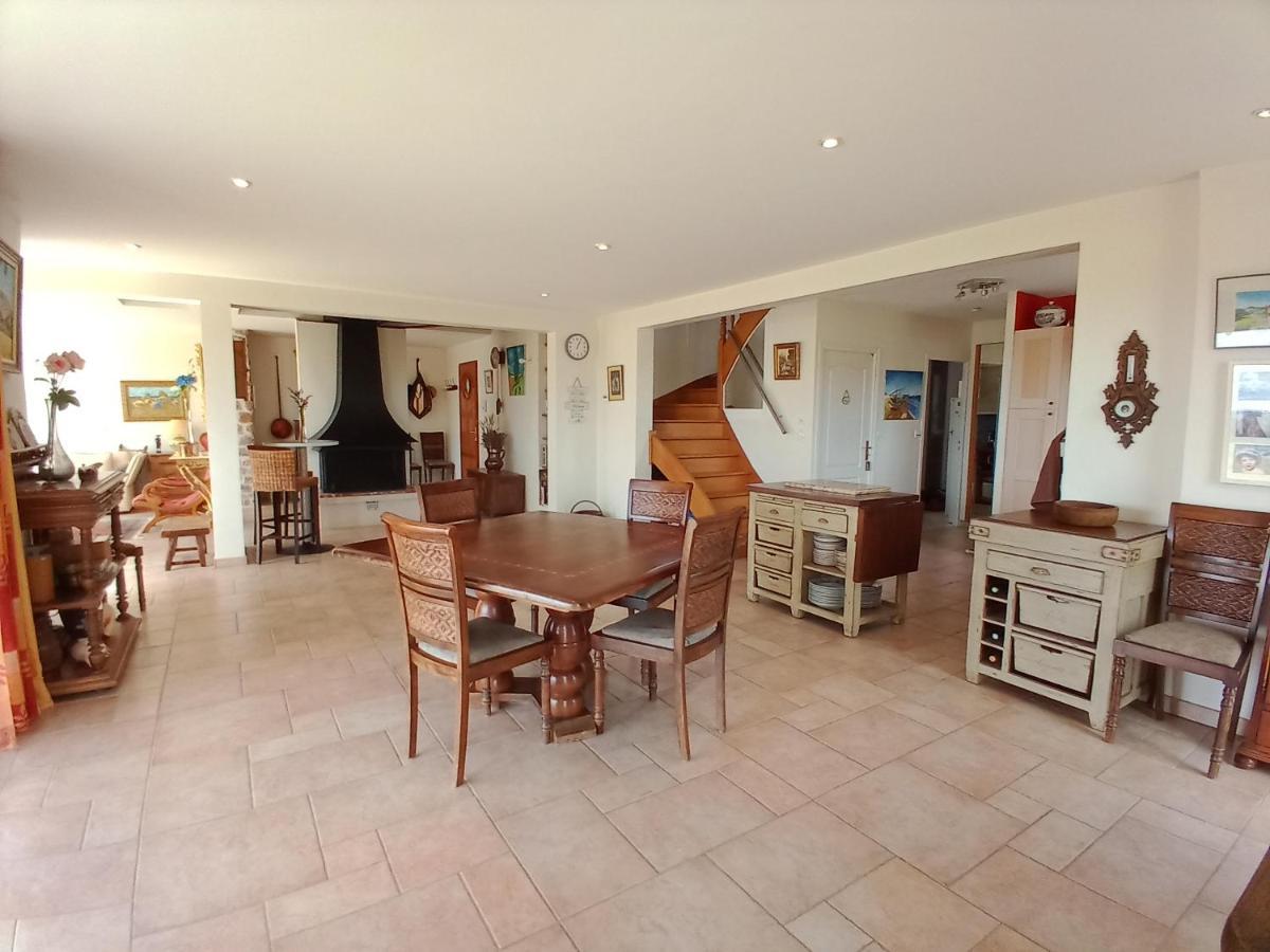 Domaine Normence En Baie Du Mont St Michel Villa Marcilly  Exterior photo